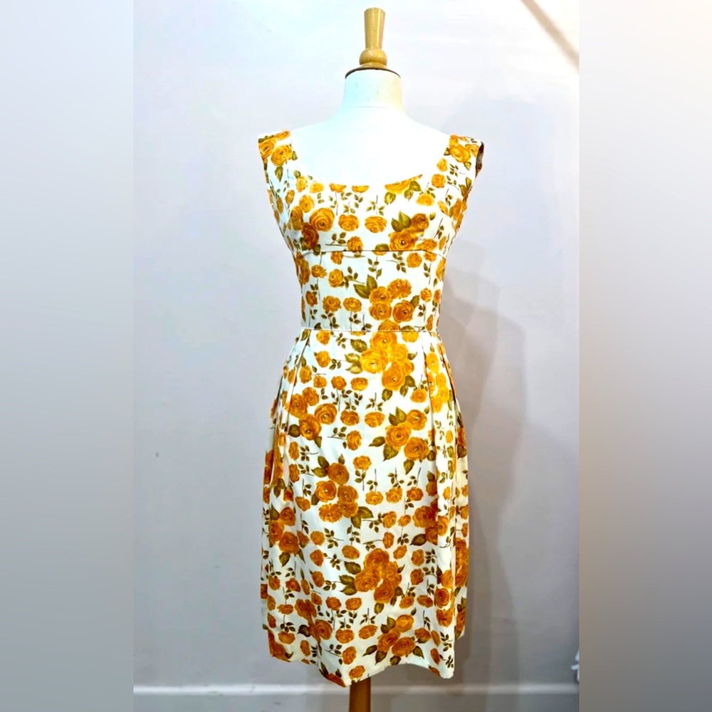 Vintage dresses 1950s - size small/medium